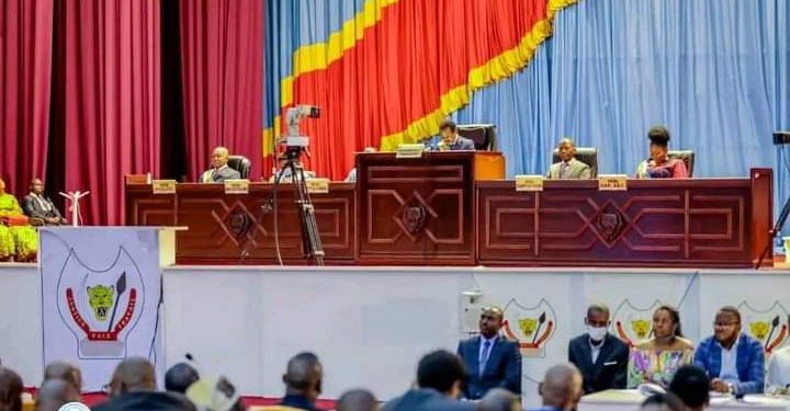 Assemblée Nationale : Delly Sessanga et Jean-Baptiste Kasekwa sur la sellette