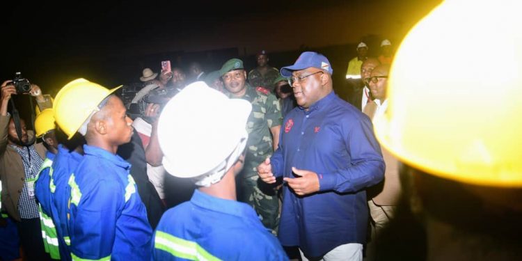 Félix Tshisekedi visite l&rsquo;école d&rsquo;excellence à Kananga