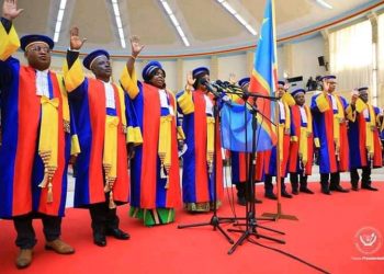 Ils ont juré «de respecter la Constitution et les lois de la République démocratique du Congo et de remplir loyalement et fidèlement, avec honneur et dignité, les fonctions qui leur sont confiées, ».
