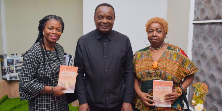 « Le Baptême des baptisés », Roman de Didier Mumengi porté sur fonds baptismaux