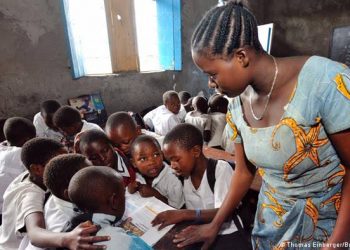 Journée internationale des enseignants : Sonnette d&rsquo;alarme sur les conditions de vie des instructeurs
