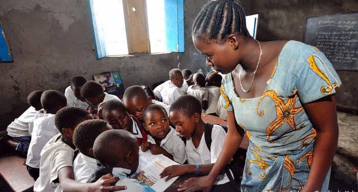 Journée internationale des enseignants : Sonnette d&rsquo;alarme sur les conditions de vie des instructeurs