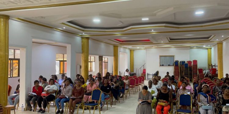 Journée internationale de la jeune fille : 123 filles formées hôtesses professionnelles