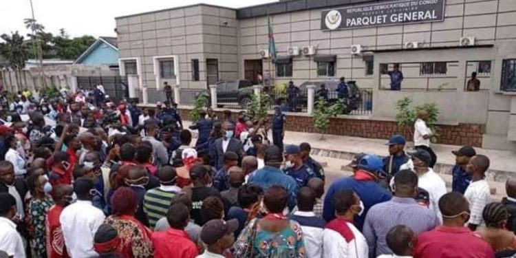 RDC : Qui défend l&rsquo;État de droit ?