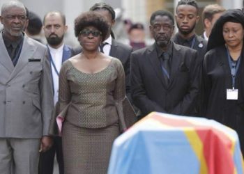 P.E Lumumba : Près de 62 ans après son assassinat, sa mort continue à hanter les esprits.