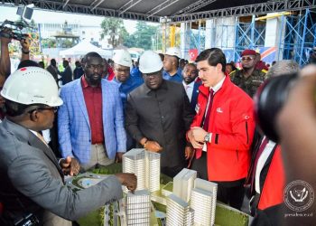 Construction du centre des finances et de congrès à Gombe : Félix Tshisekedi visite les chantiers