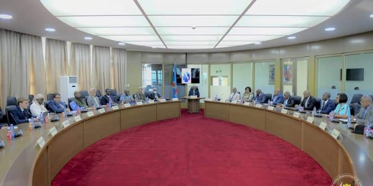 Crise sécuritaire dans l’Est de la RDC : Sama Lukonde a présidé une réunion de sécurité