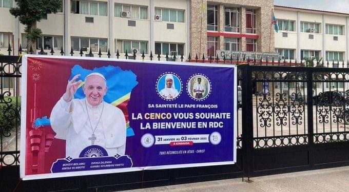 Visite du Pape : Pas de classe pour les enfants ce mercredi declarée demi-journée chômée et payée