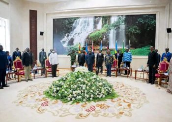 Sommet extraordinaire EAC : William Ruto appelle le monde à l&rsquo;évidence : les ressources de la RDC appartiennent aux congolais