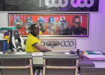 Papy Mboma influenceur et personnalité préféré des kinois