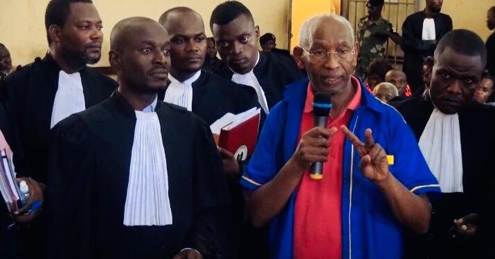 Procès Mwangachuchu : Le prévenu reconnaît l&rsquo;arme et les munitions en sa possession