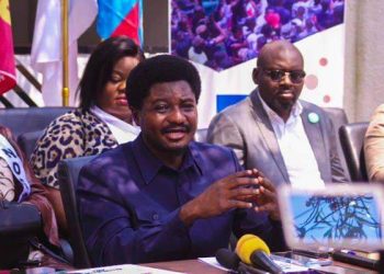 Présence de l&rsquo;EACRF en RDC : « la République n&rsquo;est pas une lotterie » (Constant Mutamba)