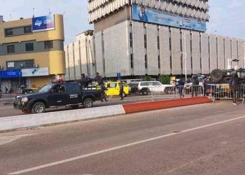 Sit-in de l&rsquo;opposition : le siège de la CENI assiégé, une partie de la Gombe déserte