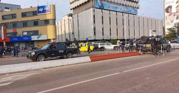 Sit-in de l&rsquo;opposition : le siège de la CENI assiégé, une partie de la Gombe déserte