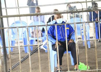 Procès Mwangachuchu : Le prévenu ne dispose pas de permis de port d’arme.