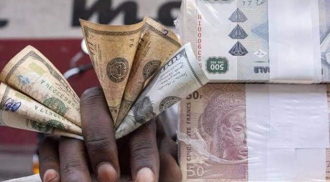 Dépréciation du Franc Congolais : le Gouvernement impuissant ?