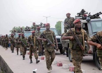 Défense Nationale : Marche d&rsquo;endurance de la Garde Républicaine
