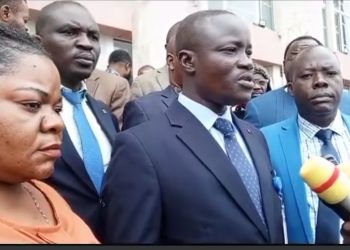 Table Ronde sur l&rsquo;état de siège : Un premier malentendu se dessine