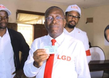 Élection présidentielle 2023 : Matata Ponyo annonce le dépôt de sa candidature