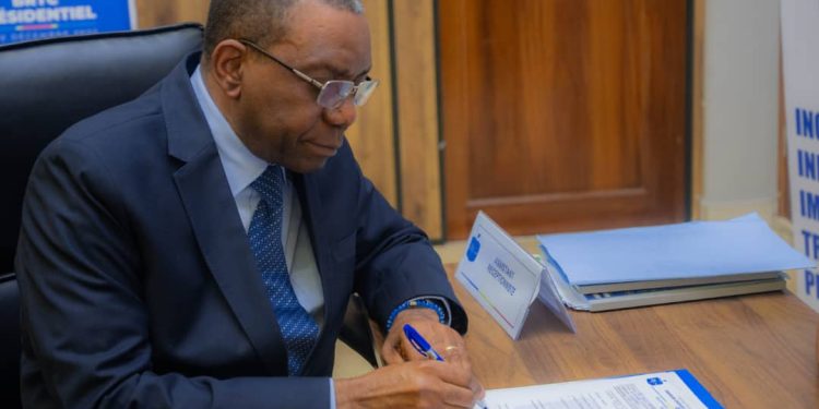 Georges Buse Falay, ancien Directeur de Cabinet de Laurent Désiré Kabila, candidat à la présidentielle.