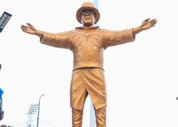 Matonge : Une statue de bronze dévoilée, Papa Wemba trône à Molokai