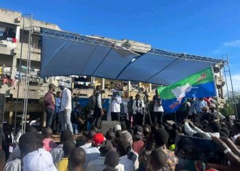 Adolphe Muzito sur d&rsquo;autres candidats : « ils passent leur temps à se chamailler. Ils n&rsquo;ont ni programme ni chiffres, »