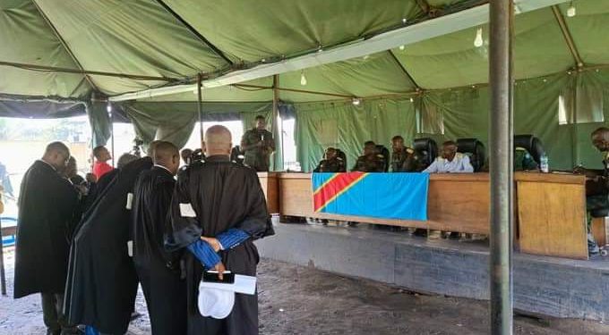 Affaire Salomon Kalonda : les avocats de la défense maintiennent l&rsquo;exception d&rsquo;incompétence de la cour militaire