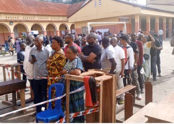 RDC-Elections : au centre Saint-Joseph (Sainte Anne Gombe), le vote a démarré avec 2 h de retard