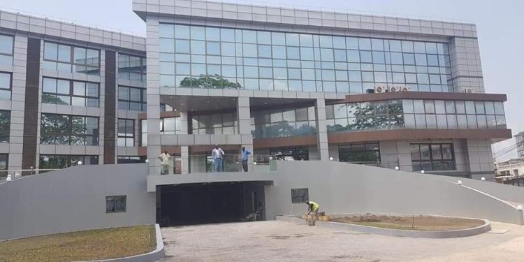 Course au gouvernorat de Kinshasa : la CENI déclare irrecevables les candidatures de Deo Kasongo et Vidiye Tshimanga
