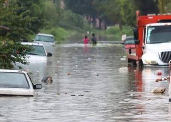 Après une forte pluie, Kinshasa a les pieds dans l&rsquo;eau