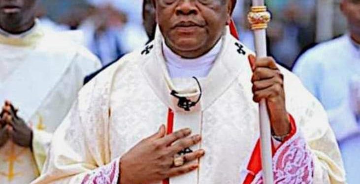 Aéroport de N&rsquo;djili : l&rsquo;Église catholique s&rsquo;insurge contre le traitement « dégradant » réservé au Cardinal Ambongo