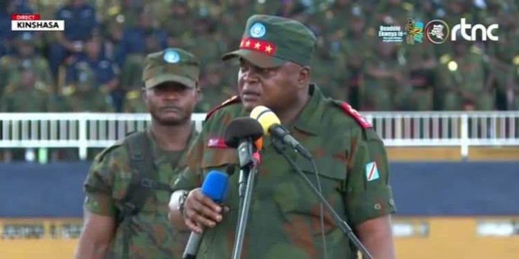 FARDC : le Général Tshiwewe invite à dénoncer tout appel d&rsquo;adhésion aux rangs de l&rsquo;ennemi