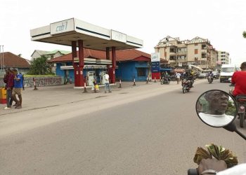 RDC : le litre d&rsquo;essence dans la zone ouest passe de 3.225,00 à 3.475,00 FC,