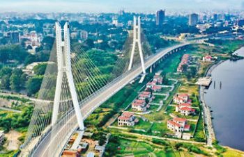 Tentative de Coup d’Etat à Kinshasa : Un obus en provenance de Kinshasa s&rsquo;est abattu dans un quartier de Brazzaville
