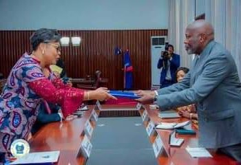 RDC : le programme d&rsquo;actions du Gouvernement Suminwa déposé à l&rsquo;Assemblée nationale