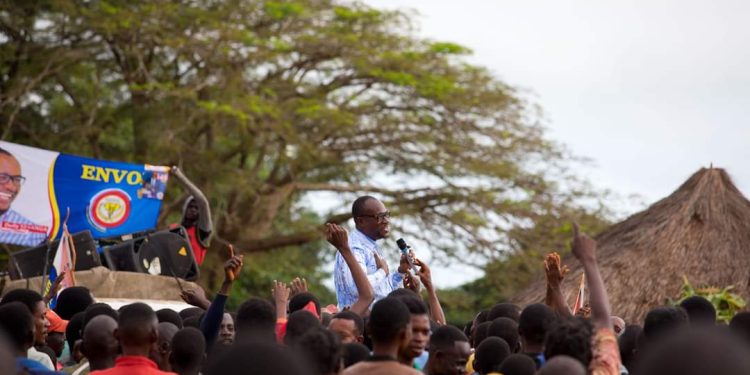 RDC : Delly Sesanga rejette l’initiative de désigner un porte-parole de l’opposition