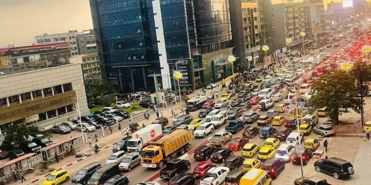 Kinshasa : Les embouteillages paralysent la capitale