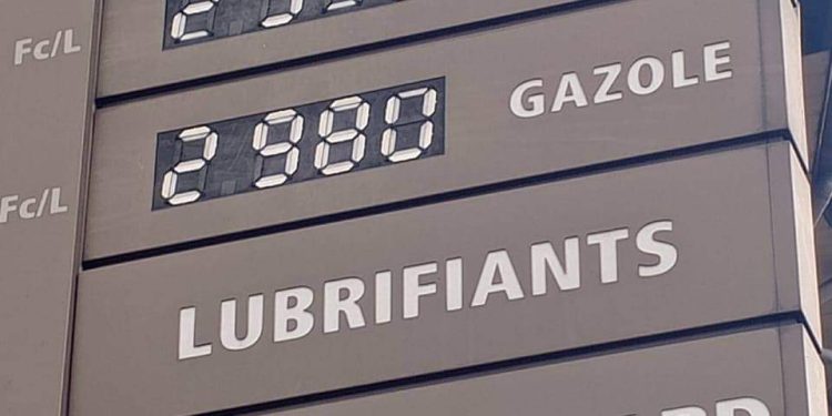 RDC : Baisse du prix du carburant, l’essence passe de 3.340 FC à 2.990,49 FC dans la zone Ouest