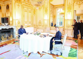 Rencontre à l&rsquo;Élysée : Félix Tshisekedi et Emmanuel Macron ont échangé sur les enjeux franco-congolais