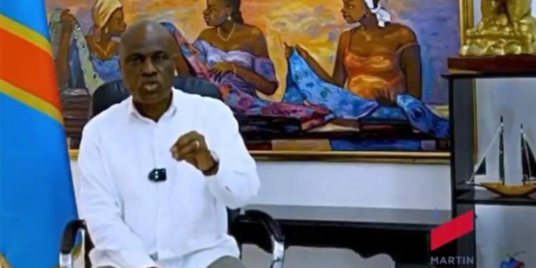 Débat sur la constitution : « Qu&rsquo;il me donne un seul article qui lui permet d&rsquo;encourager la corruption… » ( M.Fayulu )