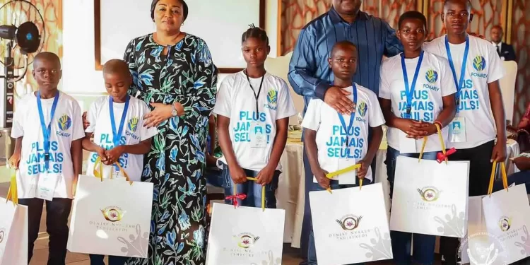 Guerre du M23 : Félix Tshisekedi et Denise Nyakeru reçoivent 50 enfants déplacés du Nord-Kivu