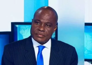 Débat sur la constitution : « Il faut qu&rsquo;il sache que ceux qui ont essayé avant lui n&rsquo;ont pas pu » (M. Fayulu à F. Tshisekedi)