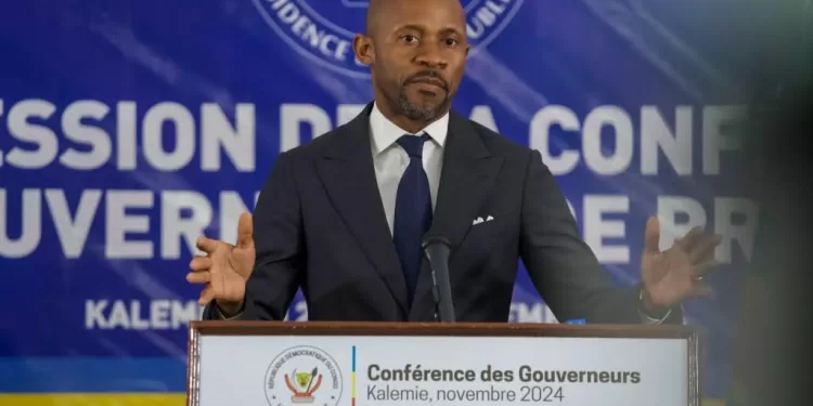 Débat sur la Constitution : P. Muyaya clarifie les propos de Bemba sur la révision et le changement