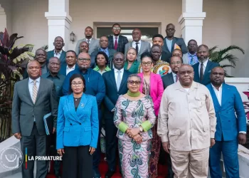 Crise Désamorcée : Judith Suminwa met fin à la crise à l’ONATRA, le préavis de grève suspendu