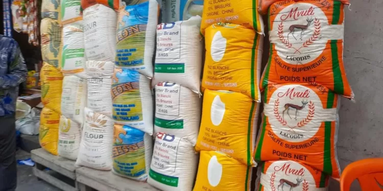 RDC : Le ministère de l&rsquo;Économie interdit les ventes conditionnées et appelle à la transparence des prix