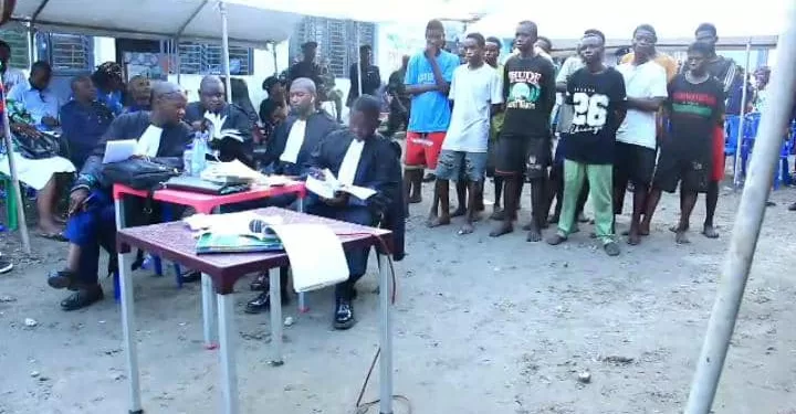 Kinshasa : 12 présumés criminels condamnés à 20 ans de servitude pénale à Ngaba