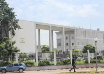 RDC : Constant Mutamba menace de la peine de mort pour tout soutien médiatique au M23