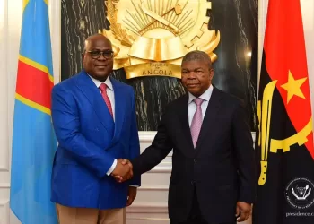 Félix Tshisekedi à Luanda pour des consultations sur la crise sécuritaire à l&rsquo;Est de la RDC