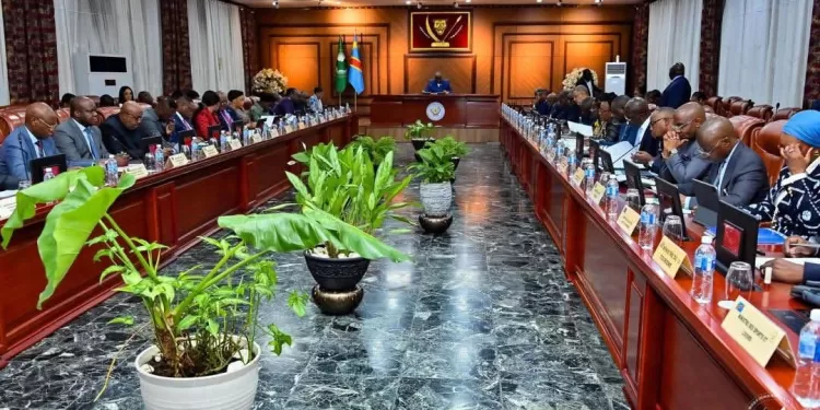 RDC – Sécurité à l&rsquo;Est : Des mesures d&rsquo;urgence examinées lors du Conseil des ministres