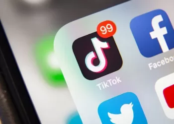 Dysfonctionnement de TikTok et X : les autorités évoquent un problème technique